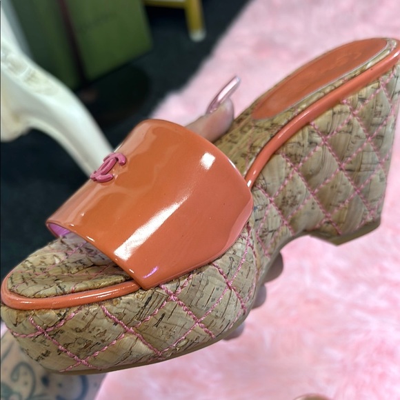 Chanel Orange Wedge Sandals - Picture 4 of 8